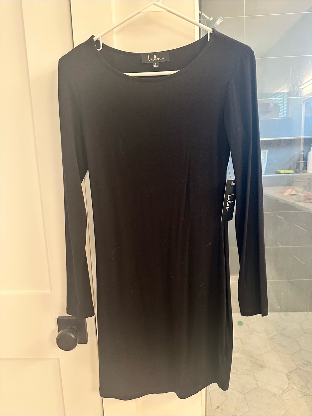 Lulu's Black Long Sleeve Sheath Shift Dress